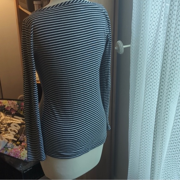 Banana Republic Navy and White Boatneck Striped Long Sleeve Top - Size: Small - Picture 9 of 11